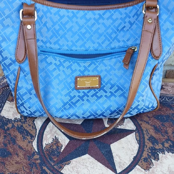Tommy Hilfiger Blue and Brown Tote Bag - Picture 1 of 16